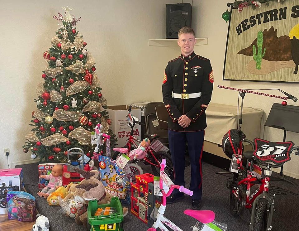 Snowbirds enjoying December holiday season while living in RVs and park models at Western Sands RV